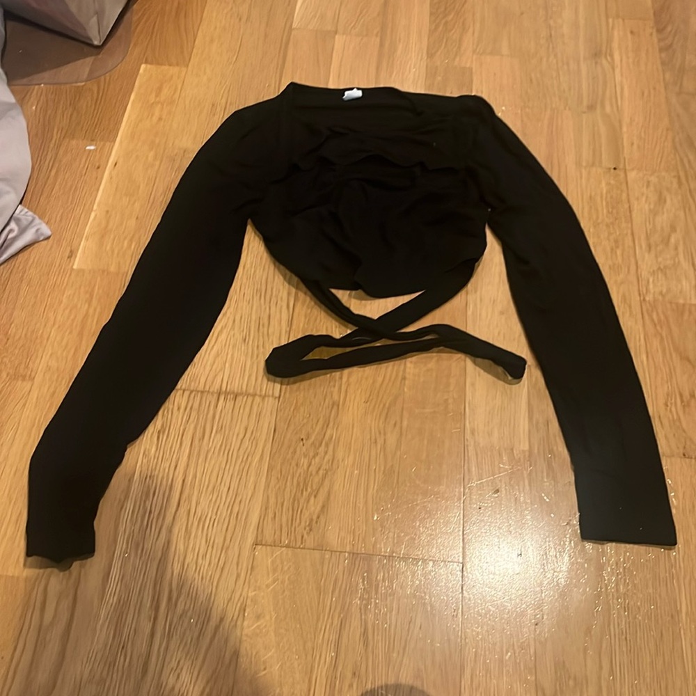 Black long sleeve going out top